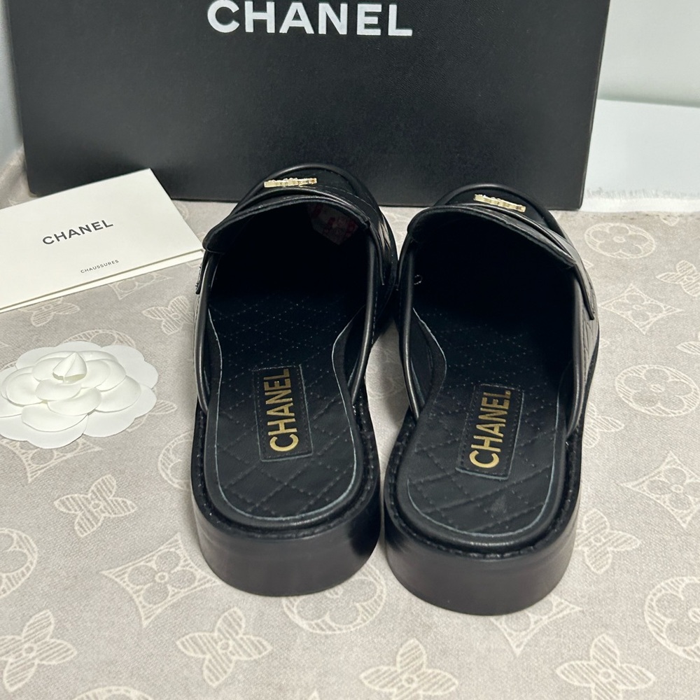 Chanel black loafers mules - Picture 3 of 7